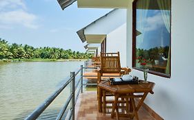 Tra Vinh Lodge
